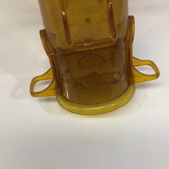 Stokes Select Plastic Tube Bird Feeder: Yellow - Picture 7 of 10